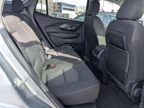 Used 2024 GMC Terrain SLE image 30