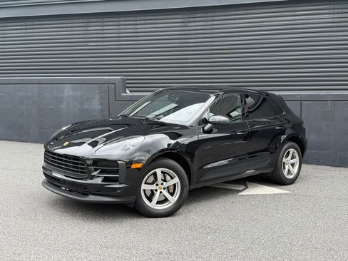 Certified 2020 Porsche Macan AWD/4WD image 1