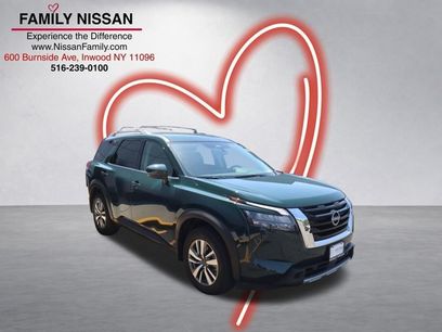 Certified 2025 Nissan Pathfinder SL