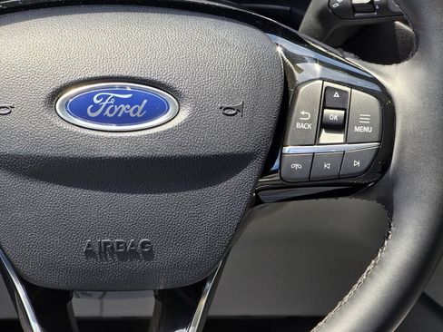 Used 2025 Ford Escape Active w/ Active Premium Tech Pack FWD image 15