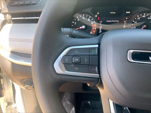Used 2025 Jeep Compass Limited AWD/4WD image 23