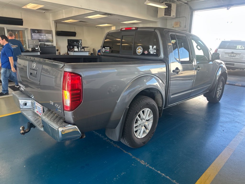 Used 2018 Nissan Frontier SV AWD/4WD image 3