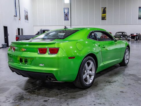Used 2010 Chevrolet Camaro LT RWD image 7