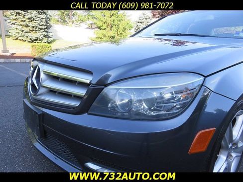 Used 2011 Mercedes-Benz C 300 4MATIC Sedan image 5