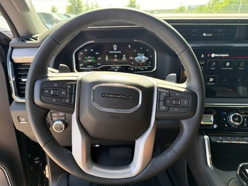 Used 2024 GMC Sierra 1500 Denali w/ Denali Reserve Package AWD/4WD image 22