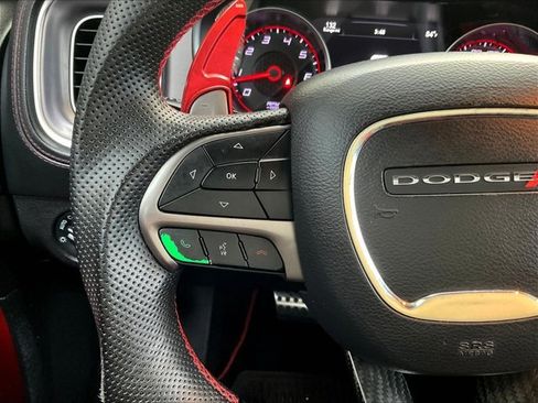 Used 2019 Dodge Charger Scat Pack w/ Dynamics Package RWD image 16