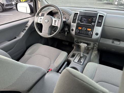 Used 2015 Nissan Frontier SV w/ SV Value Truck Package image 21