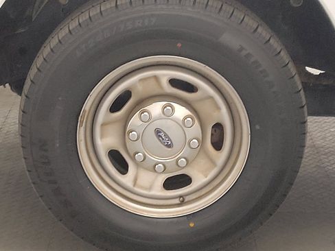 Used 2015 Ford F250 XL w/ Power Equipment Group image 31