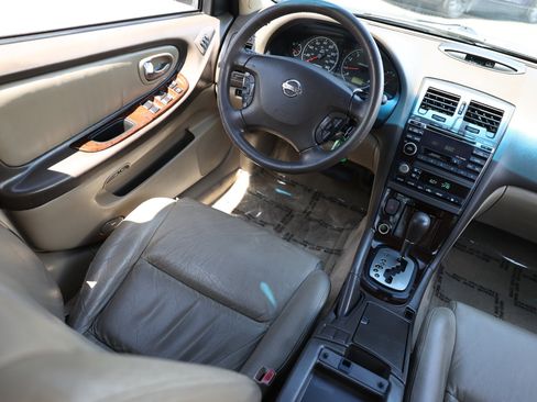 Used 2002 Nissan Maxima GLE FWD image 25