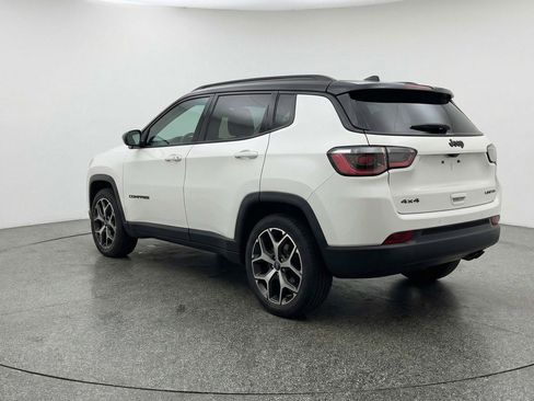 Used 2025 Jeep Compass Limited AWD/4WD image 6