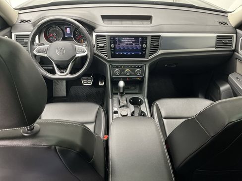Used 2021 Volkswagen Atlas SE w/ Panoramic Sunroof Package image 4
