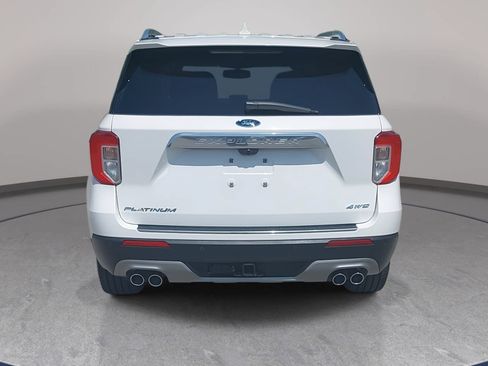 Used 2022 Ford Explorer Platinum w/ Equipment Group 601A AWD/4WD image 6
