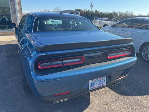 Used 2020 Dodge Challenger SXT w/ Blacktop Package image 28