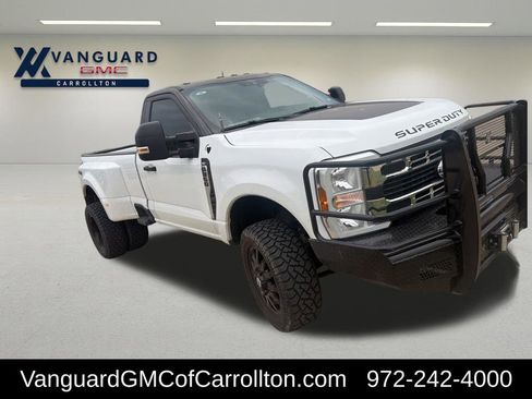 Used 2025 Ford F350 XLT w/ FX4 Off-Road Package image 2