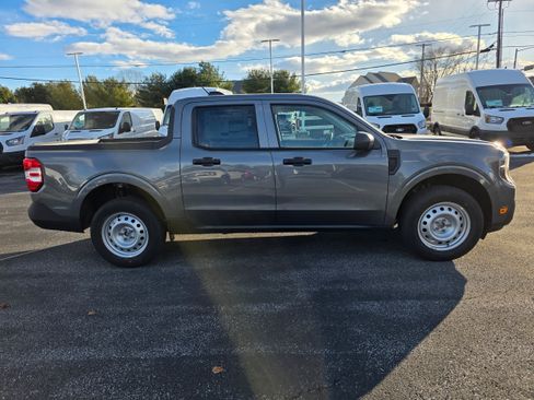 New 2026 Ford Maverick XLT w/ XLT Luxury Package AWD/4WD image 6