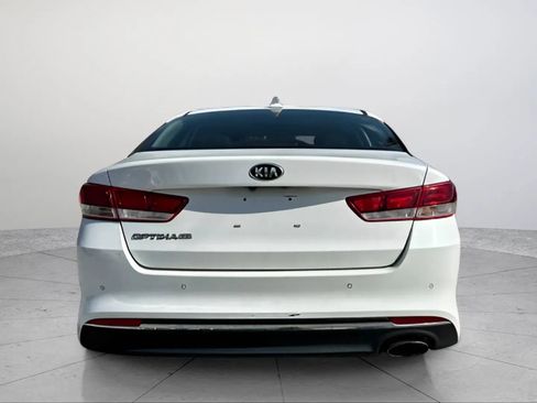 Used 2018 Kia Optima LX FWD image 3