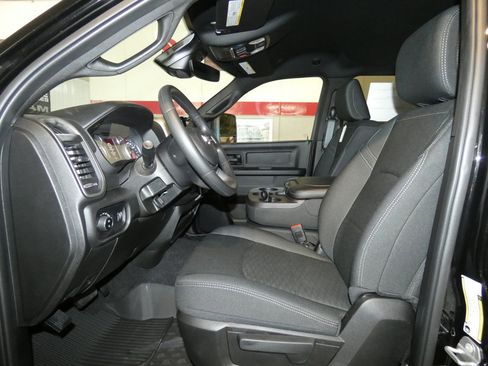 Used 2025 RAM 2500 Tradesman AWD/4WD image 12