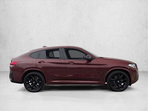 Certified 2025 BMW X4 M40i w/ Premium Package image 4