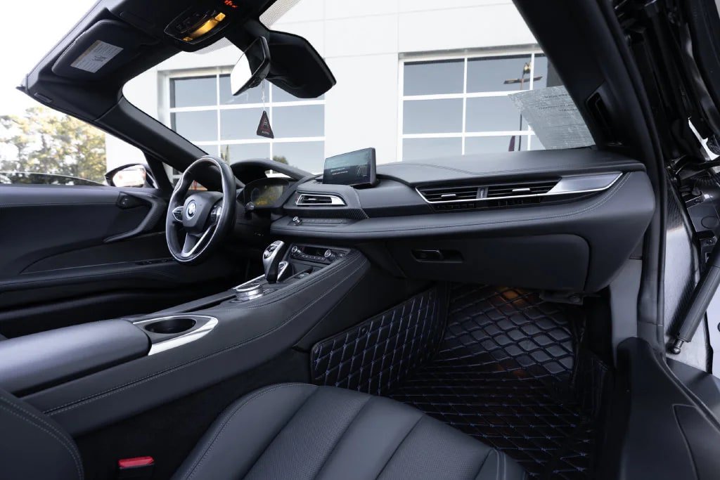 Used 2019 BMW i8 Roadster AWD/4WD image 41