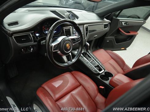 Used 2018 Porsche Macan GTS image 12
