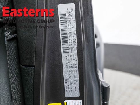 Used 2019 Jeep Wrangler Unlimited Sport S image 34