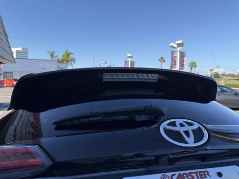 Used 2018 Toyota RAV4 SE w/ All Weather Liner Package FWD image 92