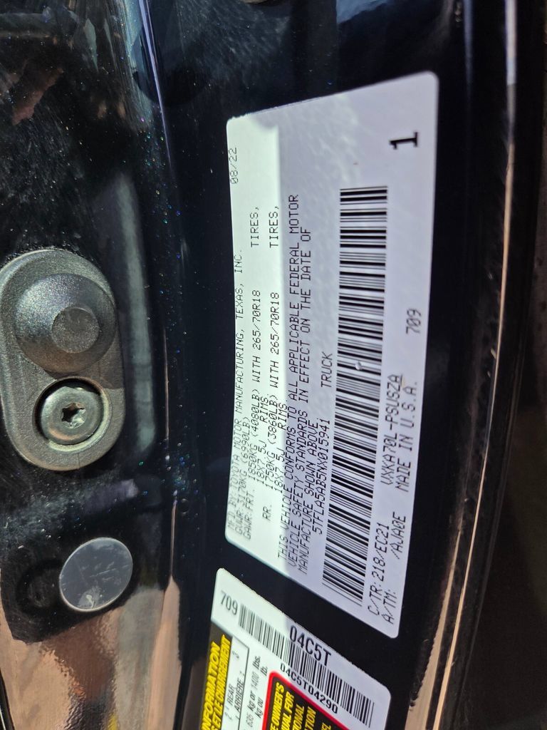 Used 2022 Toyota Tundra SR5 w/ SR5 Premium Package RWD image 31