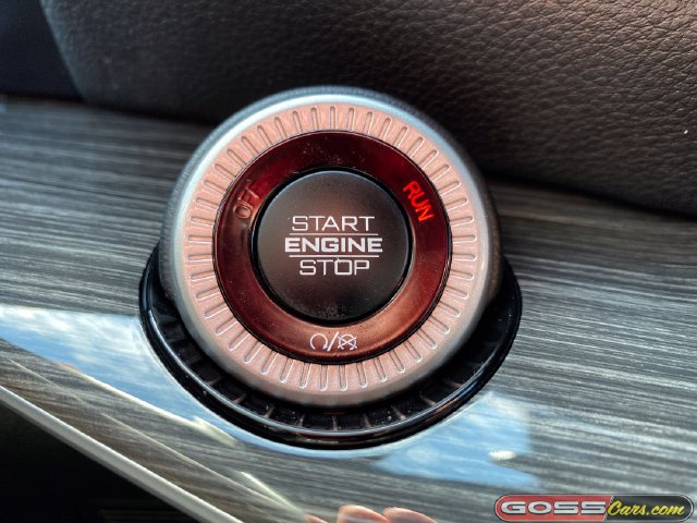 Used 2022 Jeep Wagoneer Series III AWD/4WD image 11