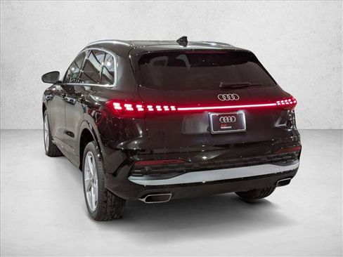 New 2025 Audi Q5 Premium Plus image 8
