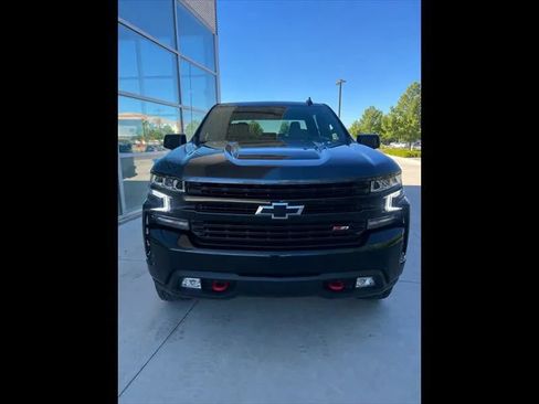 Used 2022 Chevrolet Silverado 1500 LT Trail Boss w/ Bed Protection Package AWD/4WD image 3