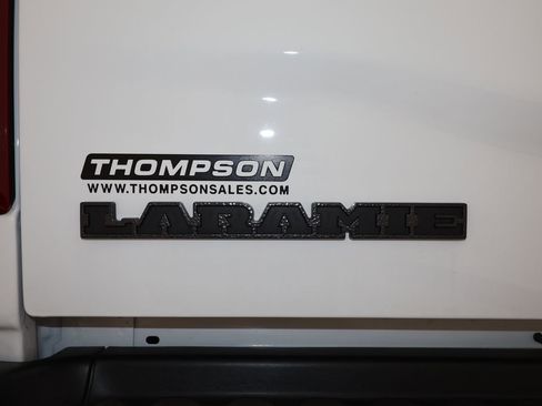 Used 2025 RAM 3500 Laramie AWD/4WD image 37