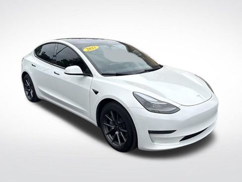 Used 2022 Tesla Model 3 Long Range AWD/4WD image 1
