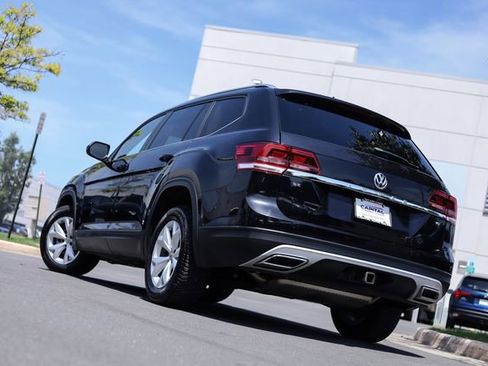 Used 2019 Volkswagen Atlas SE FWD image 2