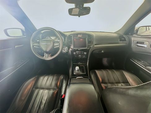 Used 2023 Chrysler 300 S image 10