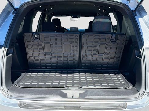 Used 2023 Honda Pilot Sport image 12