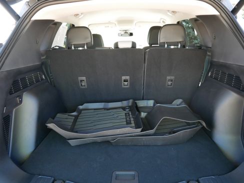 Used 2023 Ford Escape Platinum AWD/4WD image 18