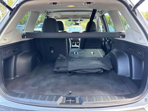 Used 2023 Subaru Forester Premium AWD/4WD image 18