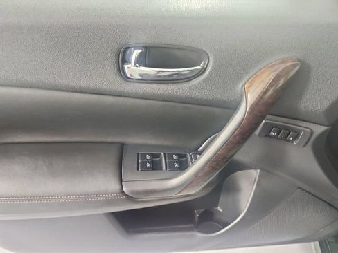 Used 2011 Nissan Maxima 3.5 SV w/ Premium Pkg FWD image 20