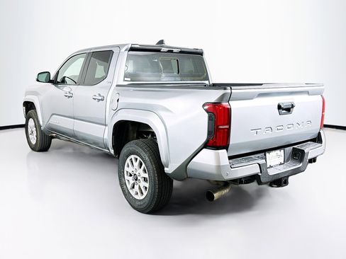 Used 2025 Toyota Tacoma SR5 image 5