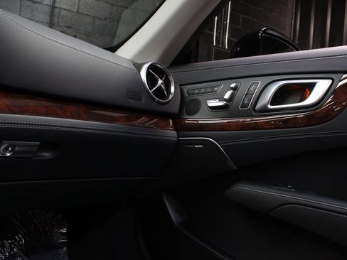 Used 2019 Mercedes-Benz SL 450 w/ Premium Package image 47