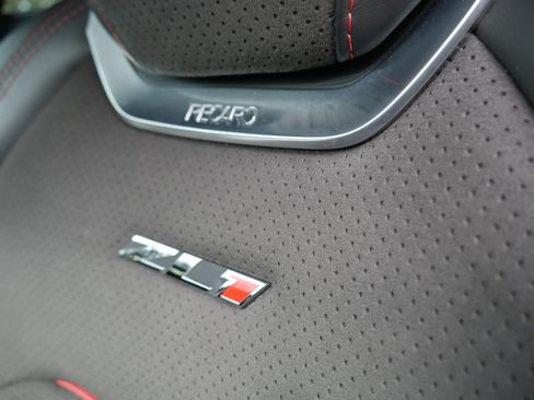 Used 2020 Chevrolet Camaro ZL1 RWD image 58