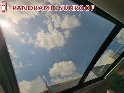 Used 2022 Jeep Compass Latitude w/ Sun and Sound Group AWD/4WD image 28