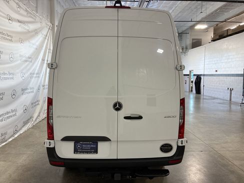 New 2025 Mercedes-Benz Sprinter 2500 image 5