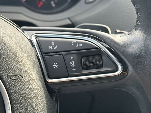 Used 2018 Audi Q3 2.0T Premium Plus w/ Premium Plus Package image 38