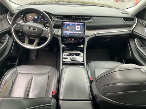 Used 2022 Jeep Grand Cherokee L Limited image 24