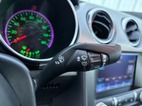 Used 2022 Ford Mustang Premium image 20