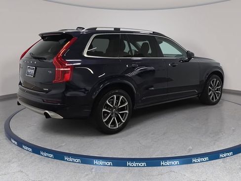 Used 2019 Volvo XC90 T5 Momentum w/ Multimedia Package AWD/4WD image 6