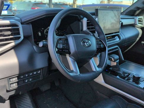 Used 2023 Toyota Sequoia Platinum image 10
