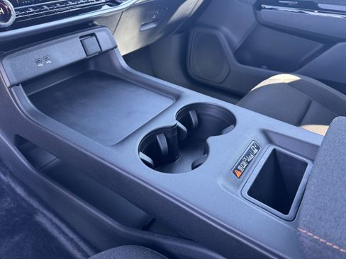 Used 2025 Honda Prologue EX image 24