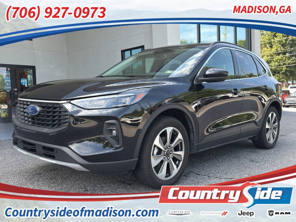 Used 2025 Ford Escape Platinum AWD/4WD image 1